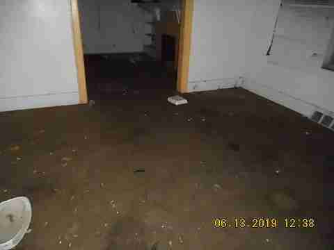 12331 Cherrylawn (11)_m.jpg